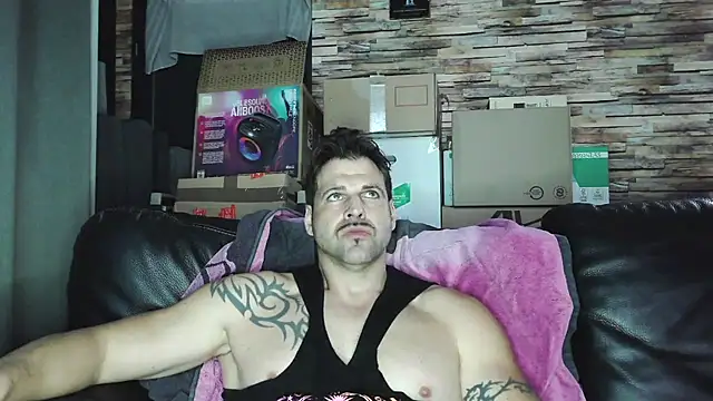 Snapshot of XxBigboybandxX chatting on February 27, 2026, 5:24 pm XxBigboybandxX online show from February 27, 2026, 5:24 pm