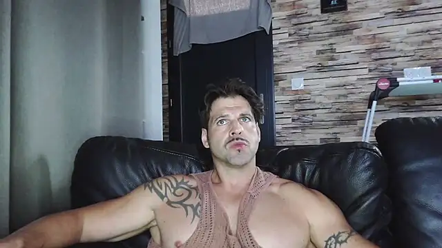 XxBigboybandxX online show from September 24, 2025, 1:17 pm