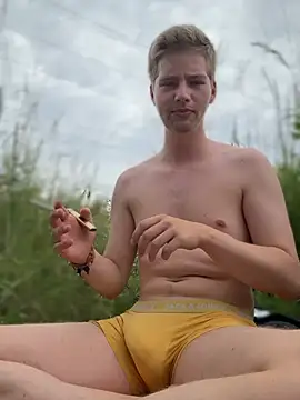 CDLukeLucy420 online show from June 20, 2026, 12:32 pm