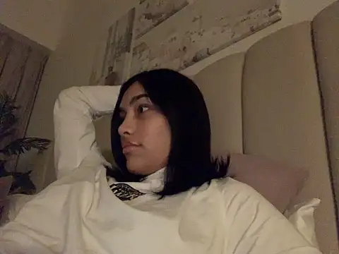 Jacquelinne  online show from January 17, 2025, 4:57 pm