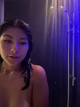 princesschini online show from April 29, 2026, 10:49 pm