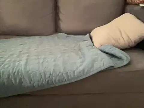 4small4inchlol online show from October 3, 2025, 2:18 pm