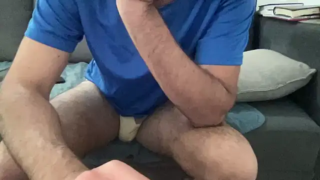 4small4inchlol online show from May 1, 2026, 11:48 am