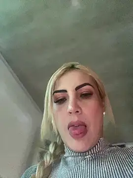 alicev kitty online show from December 19, 2025, 11:56 am