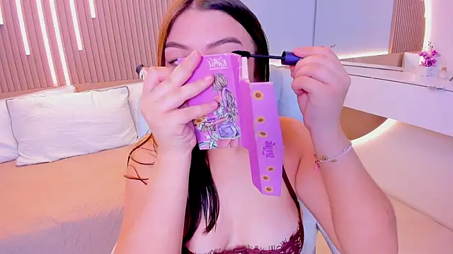 Sexy paradise18  online show from April 18, 2026, 3:53 am