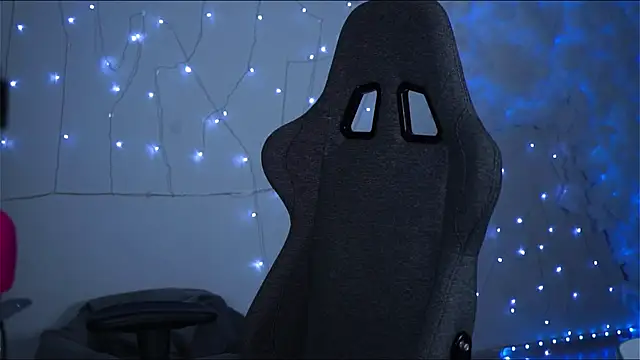 Lana  May online show from March 9, 2025, 11:58 am