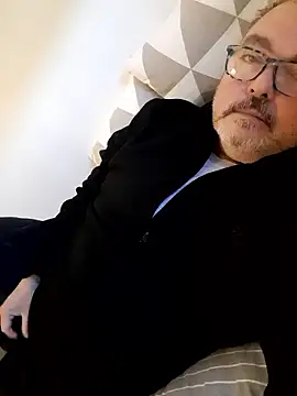 Snapshot of bluangelo chatting on January 14, 2026, 2:20 pm bluangelo online show from January 14, 2026, 2:20 pm