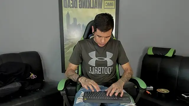 Snapshot of jamesinked_ chatting on February 12, 2025, 3:49 pm jamesinked  online show from February 12, 2025, 3:49 pm