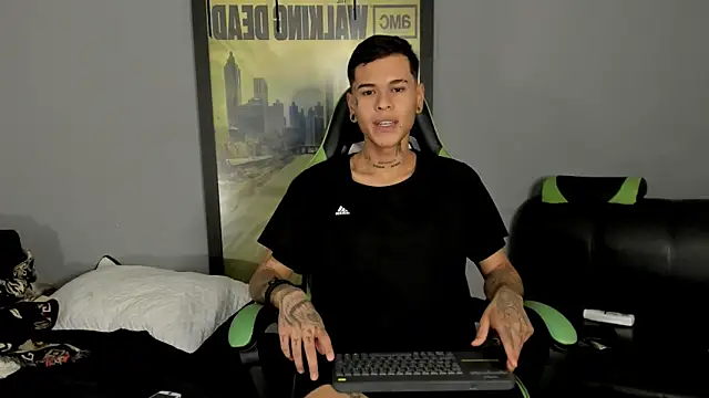 Snapshot of jamesinked_ chatting on March 12, 2025, 8:09 pm jamesinked  online show from March 12, 2025, 8:09 pm