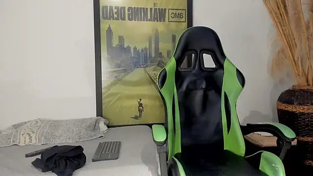 jamesinked  online show from January 13, 2026, 6:12 pm