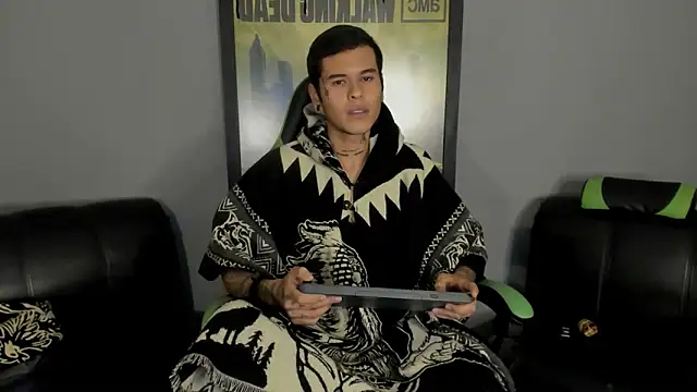 Snapshot of jamesinked_ chatting on March 7, 2025, 12:37 am jamesinked  online show from March 7, 2025, 12:37 am