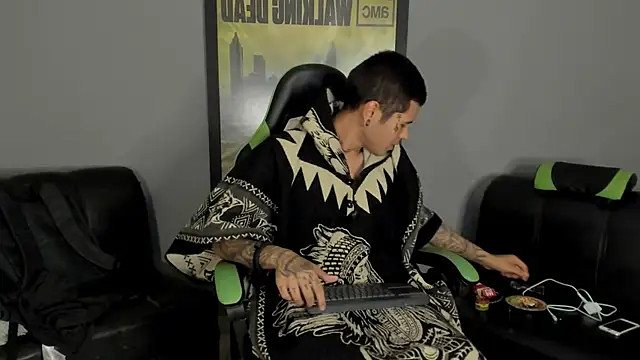 Snapshot of jamesinked_ chatting on February 5, 2025, 1:58 am jamesinked  online show from February 5, 2025, 1:58 am