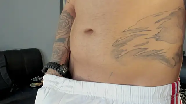 Snapshot of jamesinked_ chatting on February 5, 2025, 6:15 pm jamesinked  online show from February 5, 2025, 6:15 pm