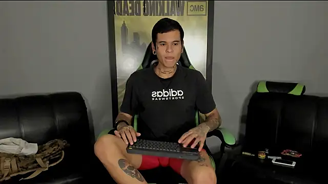 Snapshot of jamesinked_ chatting on March 4, 2025, 7:41 am jamesinked  online show from March 4, 2025, 7:41 am