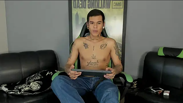 Snapshot of jamesinked_ chatting on February 22, 2025, 7:25 pm jamesinked  online show from February 22, 2025, 7:25 pm