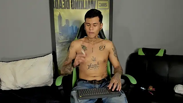Snapshot of jamesinked_ chatting on March 22, 2025, 1:32 am jamesinked  online show from March 22, 2025, 1:32 am