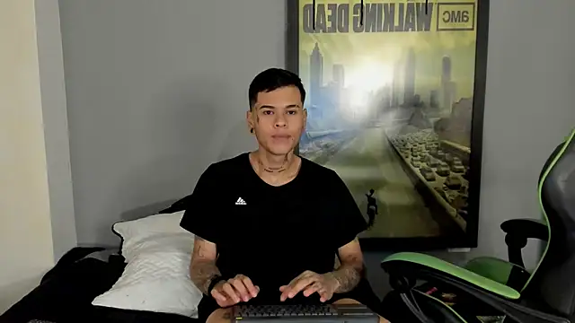 Snapshot of jamesinked_ chatting on March 12, 2025, 5:07 pm jamesinked  online show from March 12, 2025, 5:07 pm
