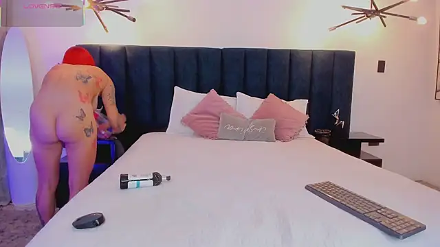 susyy7 online show from January 16, 2026, 3:43 am