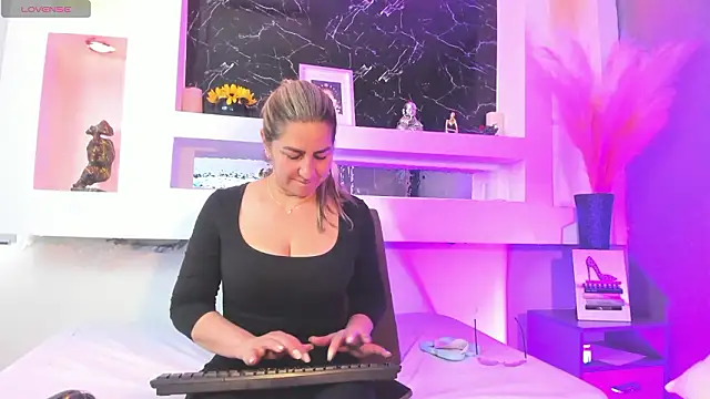 Cinthya mjs online show from February 21, 2026, 2:30 pm