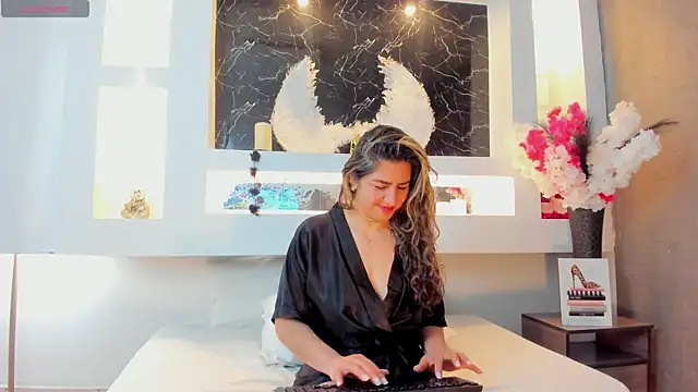 Snapshot of Cinthya_mjs chatting on September 13, 2025, 11:54 am Cinthya mjs online show from September 13, 2025, 11:54 am