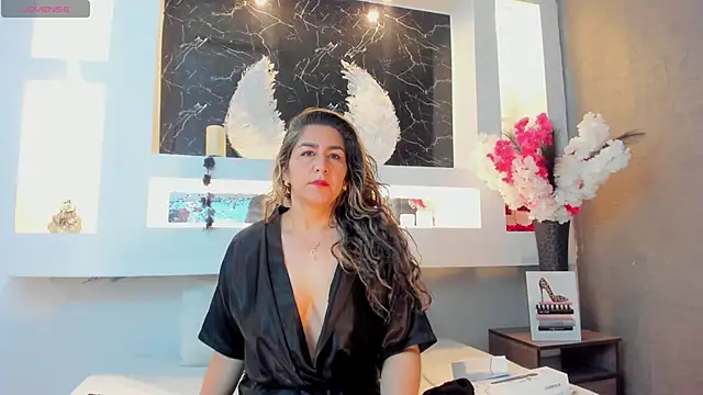Snapshot of Cinthya_mjs chatting on September 12, 2025, 12:27 pm Cinthya mjs online show from September 12, 2025, 12:27 pm