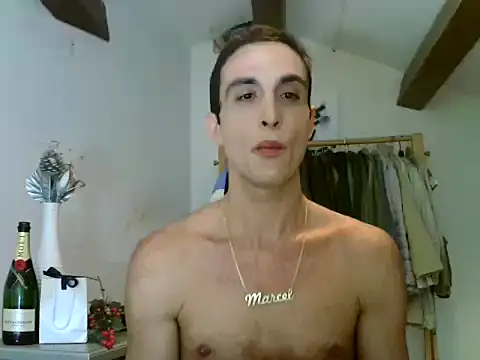 Lepetitmarcel online show from October 19, 2025, 11:46 am
