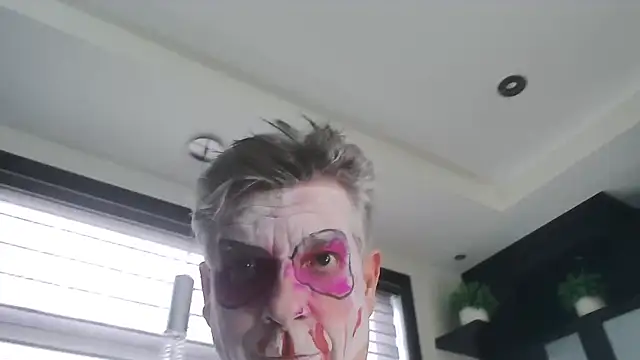 Toy-Daddy online show from April 22, 2026, 8:59 pm