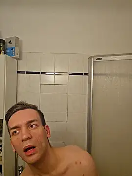 nickdtr online show from December 21, 2025, 8:49 am