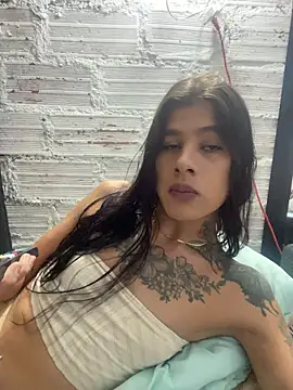 daniigarcia online show from March 27, 2026, 1:47 am