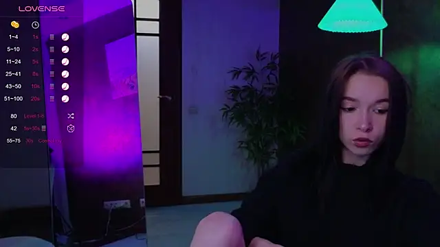 Snapshot of LilithStrangfor chatting on September 29, 2025, 1:34 am LilithStrangfor online show from September 29, 2025, 1:34 am