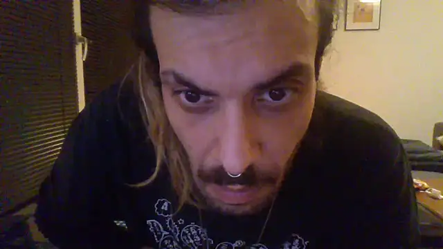 P4RtYBOII92 online show from November 10, 2025, 8:58 pm