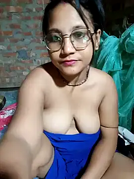 Snapshot of Cuterinki chatting on May 29, 2026, 8:15 pm Cuterinki online show from May 29, 2026, 8:15 pm