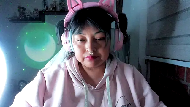 Snapshot of Shaddycute_ chatting on June 22, 2026, 2:50 am Shaddycute online show from June 22, 2026, 2:50 am