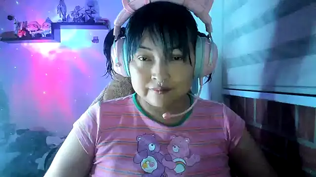 Snapshot of Shaddycute_ chatting on April 22, 2026, 12:50 am Shaddycute online show from April 22, 2026, 12:50 am