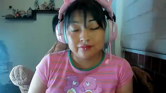 Snapshot of Shaddycute_ chatting on April 26, 2026, 1:52 pm Shaddycute online show from April 26, 2026, 1:52 pm