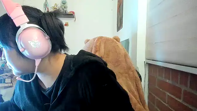 Snapshot of Shaddycute_ chatting on April 28, 2026, 2:21 pm Shaddycute online show from April 28, 2026, 2:21 pm