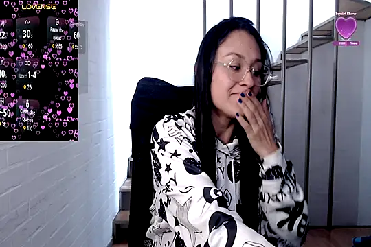 Jessie Desire online show from October 1, 2025, 8:24 pm