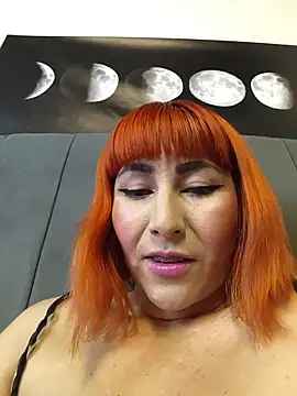 florecita9 online show from October 31, 2025, 5:09 pm