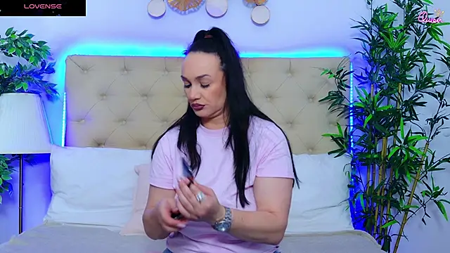 DaliyaArabian online show from June 2, 2026, 11:32 am