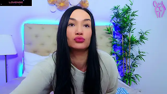 DaliyaArabian online show from November 6, 2025, 2:10 pm