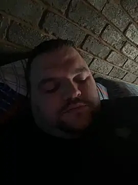 Snapshot of Mikey-HH chatting on November 6, 2025, 11:58 am Mikey-HH online show from November 6, 2025, 11:58 am