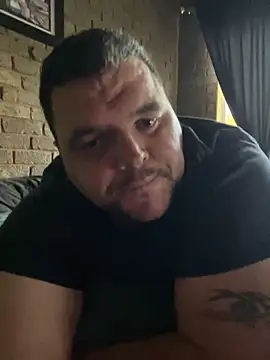 Snapshot of Mikey-HH chatting on January 28, 2025, 4:41 pm Mikey-HH online show from January 28, 2025, 4:41 pm