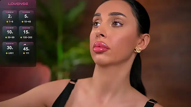 KairaAndrews online show from April 7, 2026, 6:32 pm