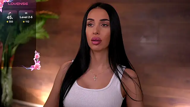 KairaAndrews online show from November 19, 2025, 7:36 pm