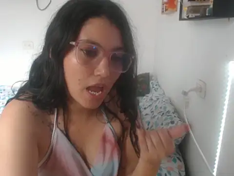 HannaKlein online show from September 26, 2025, 6:15 pm