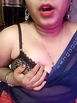 Snapshot of ella_mariya chatting on December 30, 2024, 6:16 pm ella mariya online show from December 30, 2024, 6:16 pm