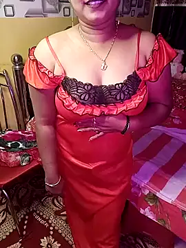 Snapshot of ella_mariya chatting on January 3, 2025, 6:24 pm ella mariya online show from January 3, 2025, 6:24 pm