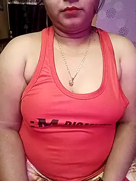 Snapshot of ella_mariya chatting on December 21, 2024, 9:36 pm ella mariya online show from December 21, 2024, 9:36 pm