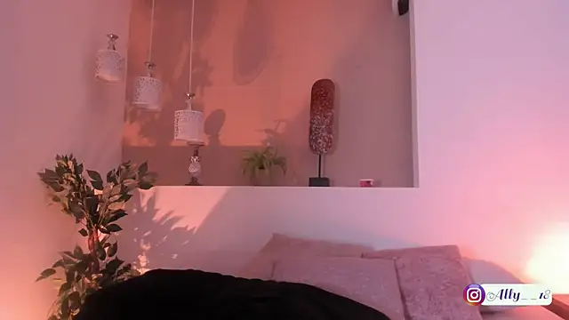 Ally addams online show from September 11, 2025, 10:21 pm