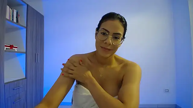 candydowson1 online show from February 25, 2026, 4:07 pm